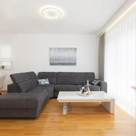 Lusi Apartman